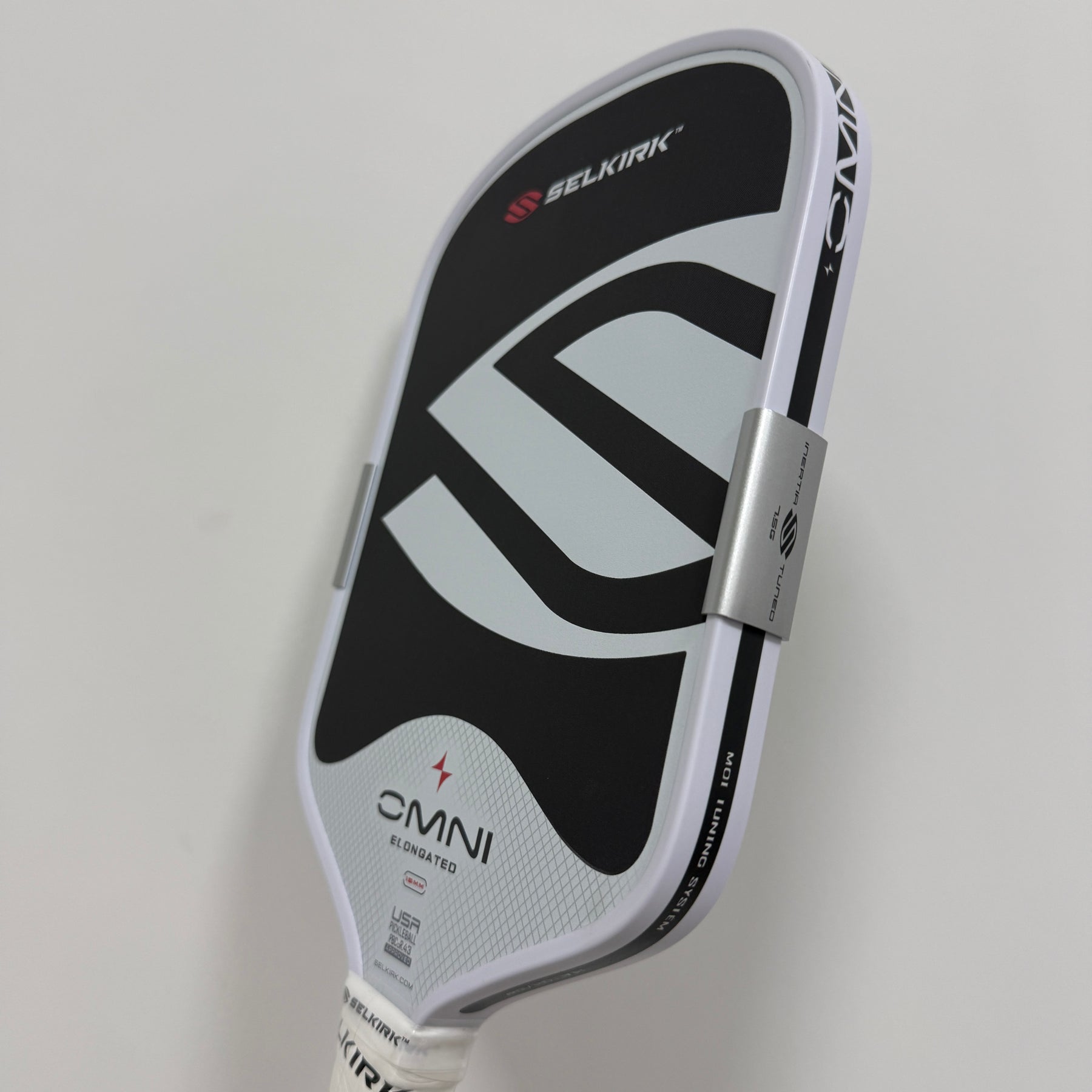 Selkirk Omni Elongated Carbon Fiber Pickleball Paddle