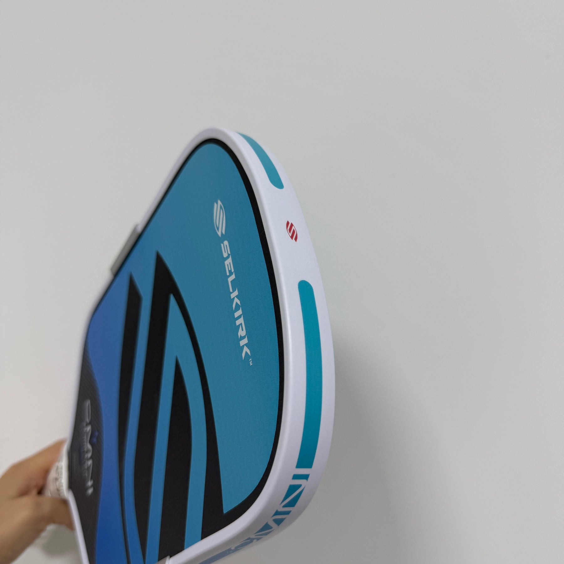 Selkirk Omni Elongated Carbon Fiber Pickleball Paddle