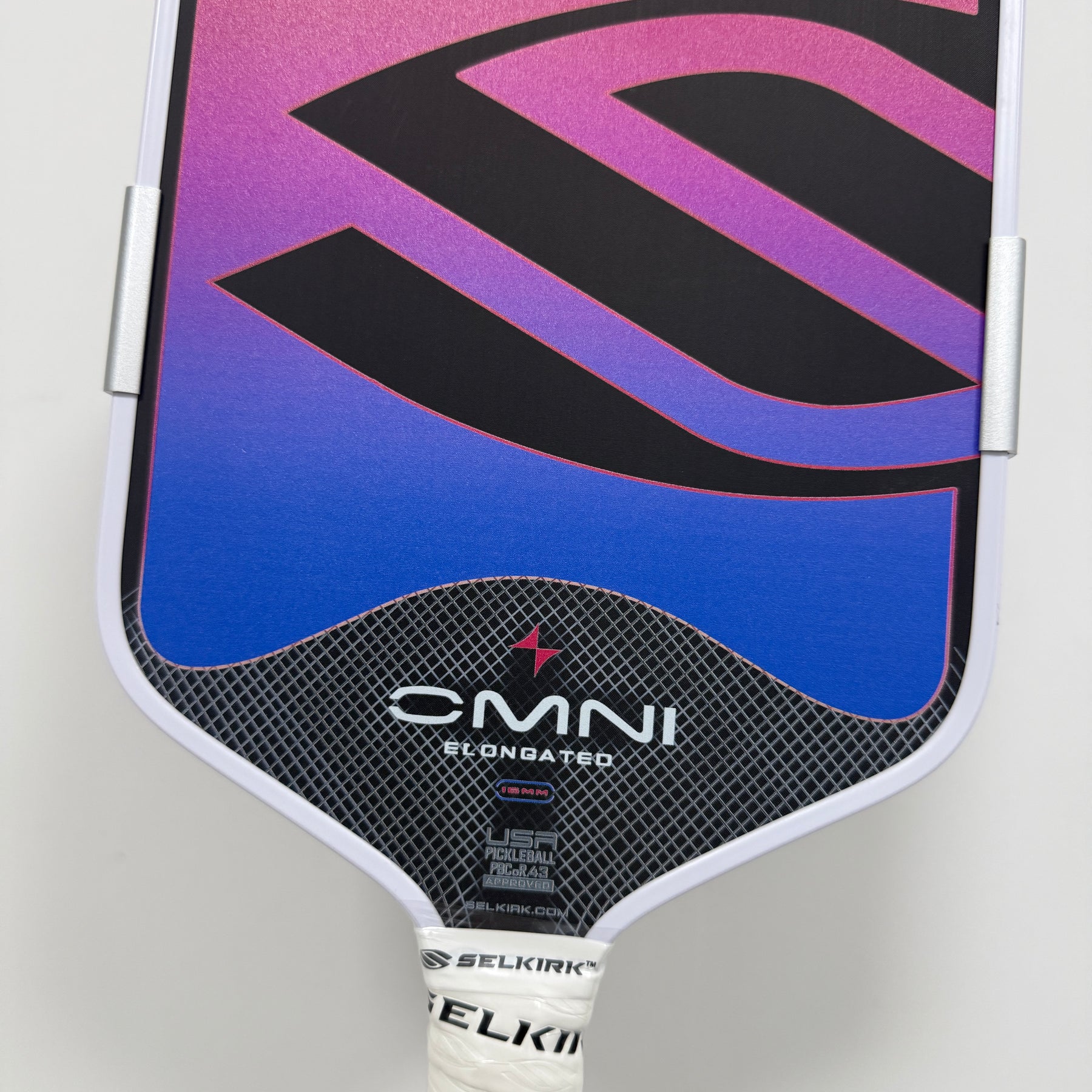 Selkirk Omni Elongated Carbon Fiber Pickleball Paddle
