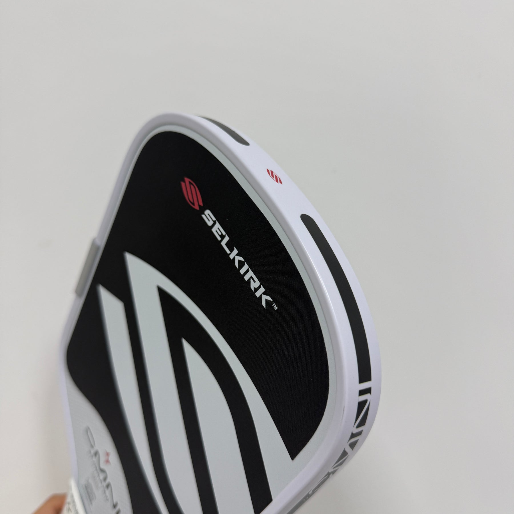 Selkirk Omni Elongated Carbon Fiber Pickleball Paddle
