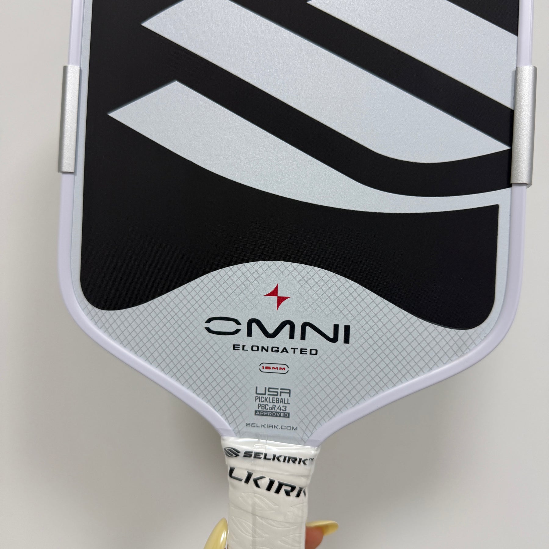 Selkirk Omni Elongated Carbon Fiber Pickleball Paddle